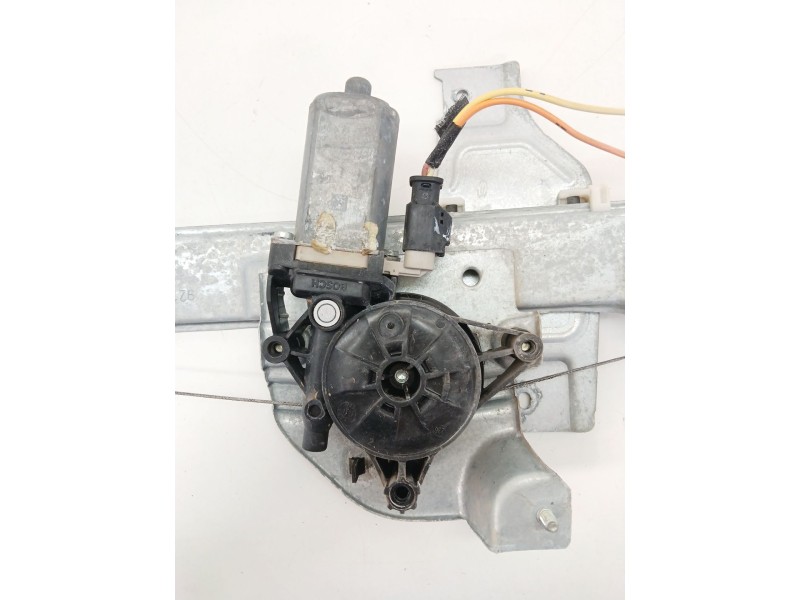 Recambio de elevalunas delantero derecho para peugeot 2008 i (cu_) 1.2 vti referencia OEM IAM 9813093780  
							