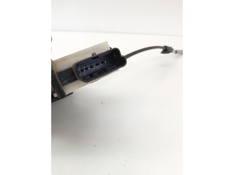 Recambio de cerradura puerta delantera derecha para peugeot 2008 i (cu_) 1.2 vti referencia OEM IAM 9812500780  