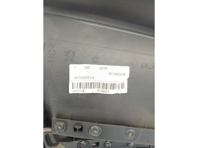 Recambio de guarnecido puerta delantera derecha para peugeot 2008 i (cu_) 1.2 vti referencia OEM IAM 96763525YN  
