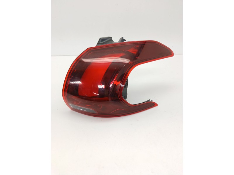 Recambio de piloto trasero derecho para peugeot 2008 i (cu_) 1.2 vti referencia OEM IAM 9826730380  