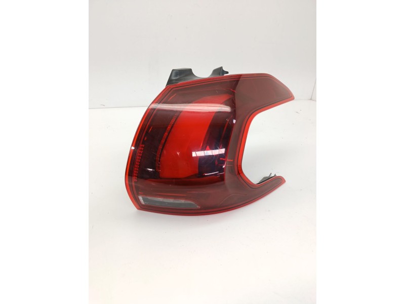 Recambio de piloto trasero derecho para peugeot 2008 i (cu_) 1.2 vti referencia OEM IAM 9826730380  
							