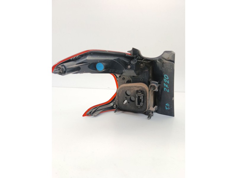 Recambio de piloto trasero derecho para peugeot 2008 i (cu_) 1.2 vti referencia OEM IAM 9826730380  
							