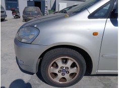 Recambio de aleta delantera izquierda para toyota avensis (_t22_) 2.0 d-4d (cdt220) referencia OEM IAM   