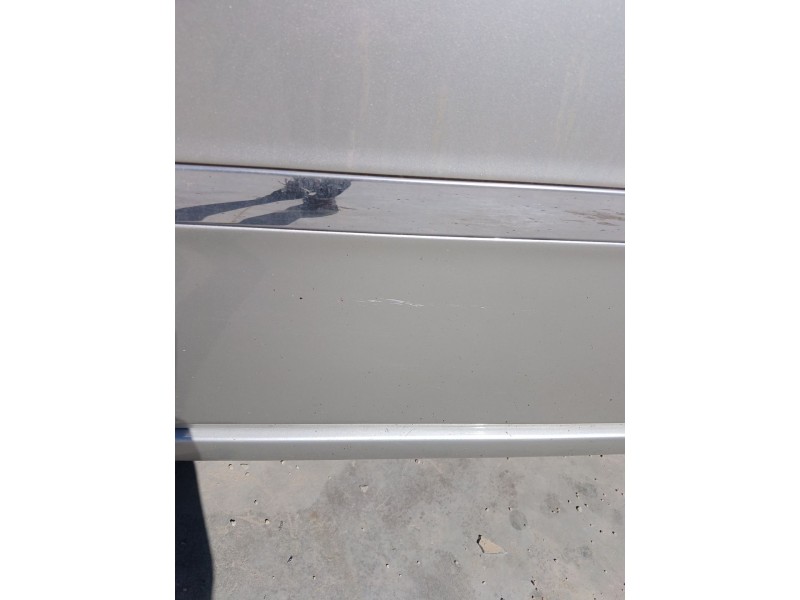 Recambio de puerta trasera izquierda para toyota avensis (_t22_) 2.0 d-4d (cdt220) referencia OEM IAM   