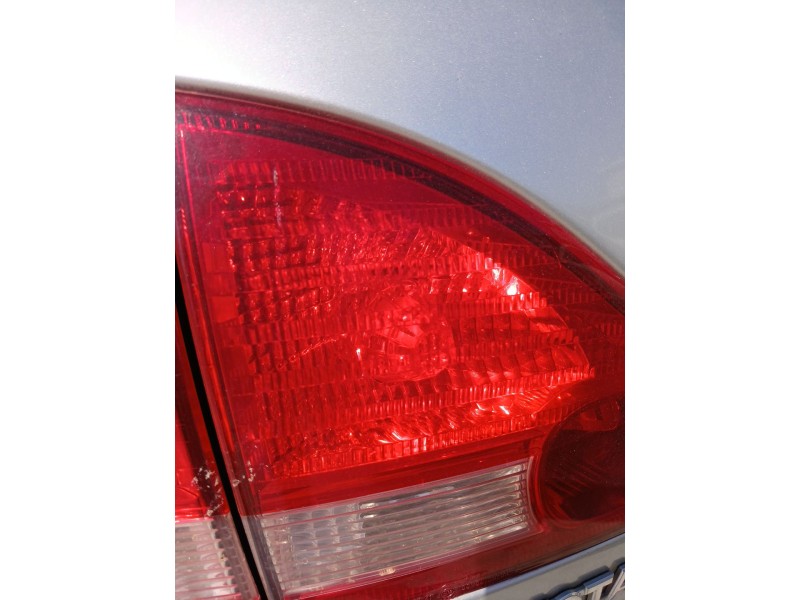 Recambio de piloto trasero izquierdo interior para toyota avensis (_t22_) 2.0 d-4d (cdt220) referencia OEM IAM   
							
