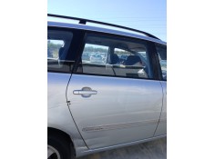 Recambio de puerta trasera derecha para toyota avensis (_t22_) 2.0 d-4d (cdt220) referencia OEM IAM   