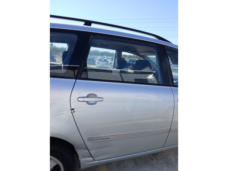 Recambio de puerta trasera derecha para toyota avensis (_t22_) 2.0 d-4d (cdt220) referencia OEM IAM   