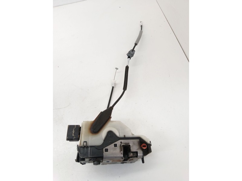 Recambio de cerradura puerta trasera derecha para peugeot 2008 i (cu_) 1.2 vti referencia OEM IAM 9812501180  