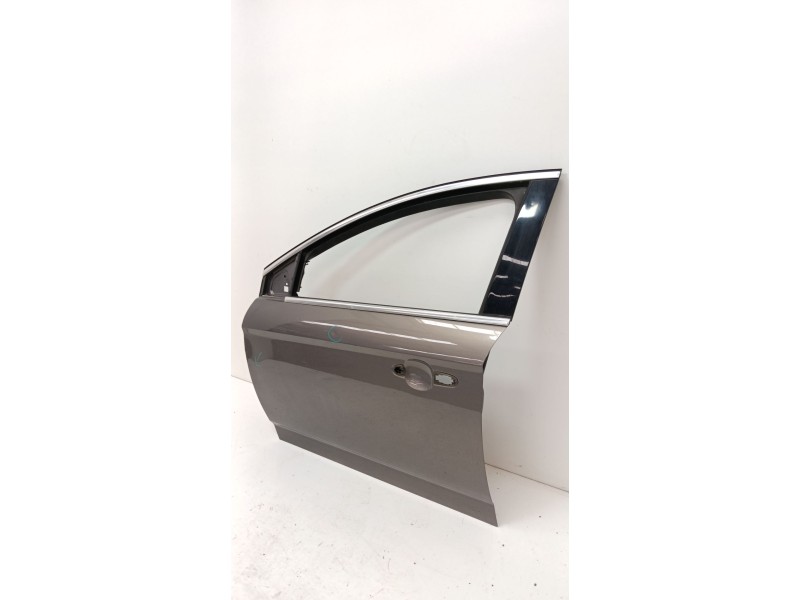 Recambio de puerta delantera izquierda para ford mondeo ber. (ca2) 2.0 tdci cat referencia OEM IAM   