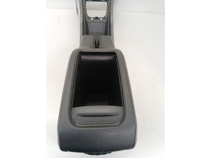 Recambio de apoyabrazos central para peugeot 2008 i (cu_) 1.2 vti referencia OEM IAM 9678564877  
							