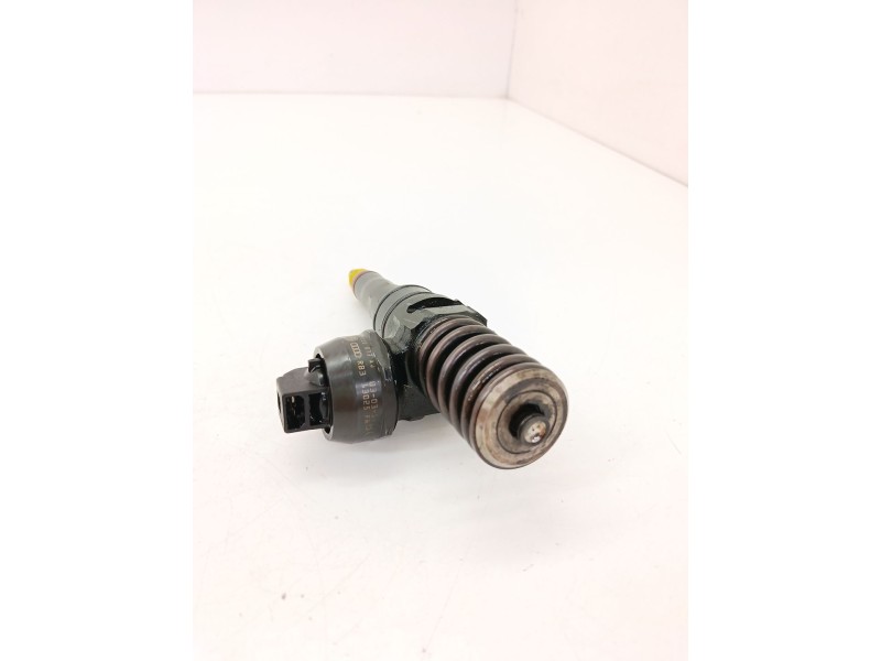 Recambio de inyector para seat cordoba (6l2) 1.9 tdi referencia OEM IAM 038130073AJ  
							