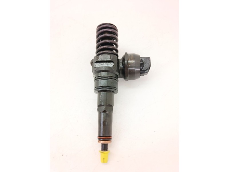 Recambio de inyector para seat cordoba (6l2) 1.9 tdi referencia OEM IAM 038130073AJ  