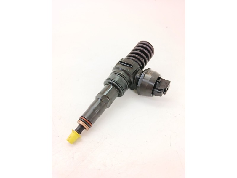 Recambio de inyector para seat cordoba (6l2) 1.9 tdi referencia OEM IAM 038130073AJ  