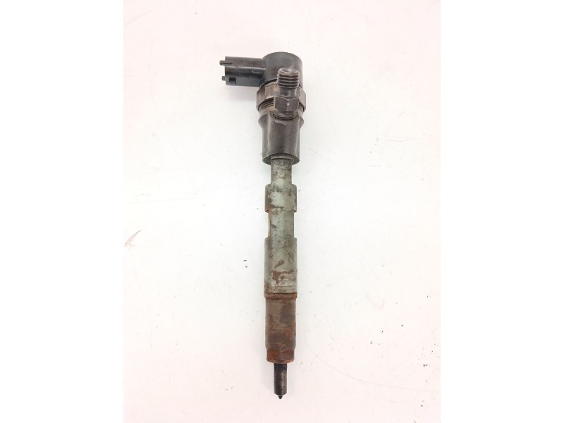 Recambio de inyector para chrysler voyager iv (rg, rs) 2.5 crd referencia OEM IAM 0445110059  