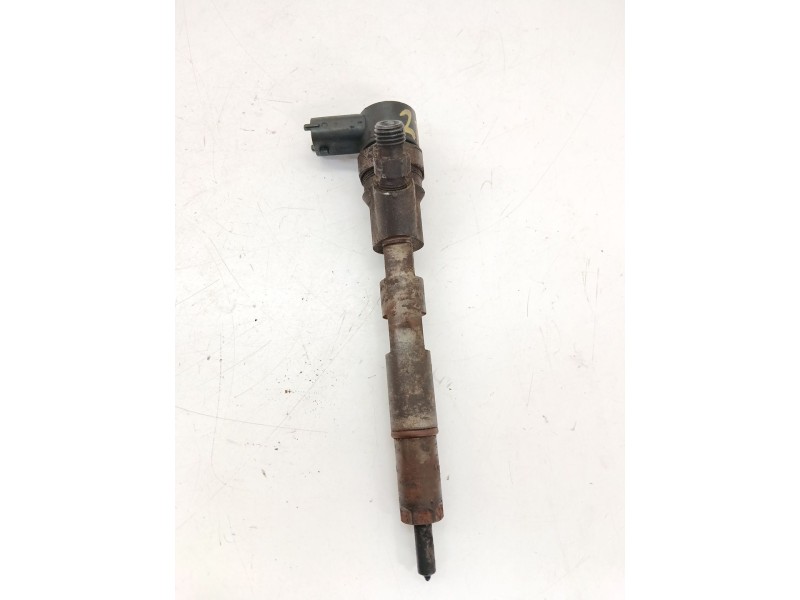 Recambio de inyector para chrysler voyager iv (rg, rs) 2.5 crd referencia OEM IAM 0445110059  