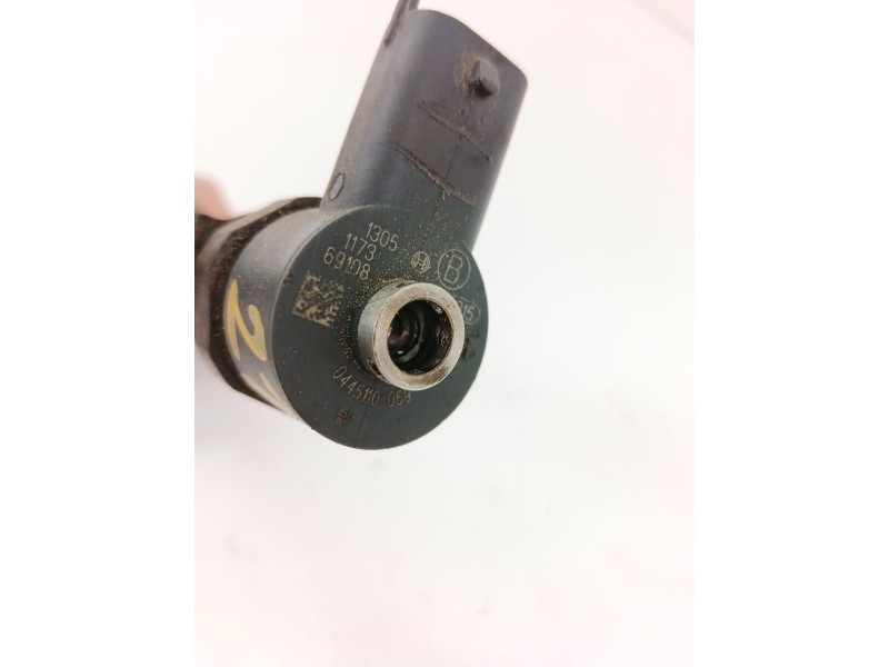 Recambio de inyector para chrysler voyager iv (rg, rs) 2.5 crd referencia OEM IAM 0445110059  
							
