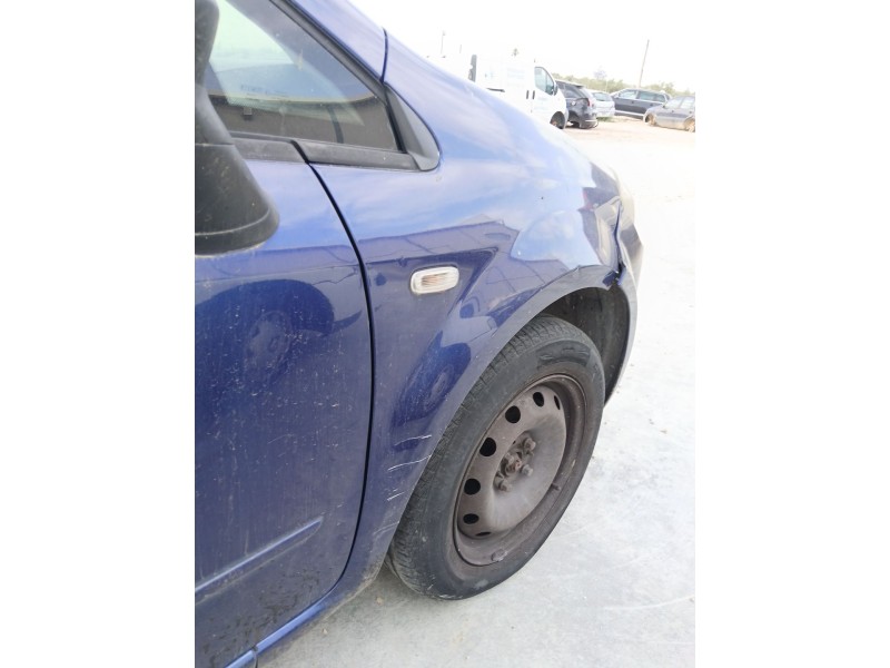 Recambio de aleta delantera derecha para fiat linea (323_, 110_) 1.3 d multijet (323axb11, 323axb1a) referencia OEM IAM   