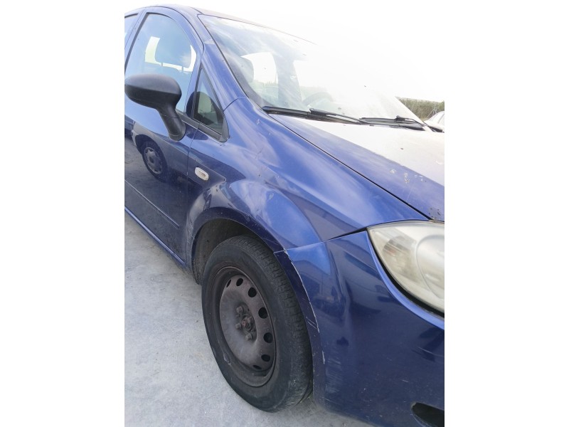 Recambio de aleta delantera derecha para fiat linea (323_, 110_) 1.3 d multijet (323axb11, 323axb1a) referencia OEM IAM   