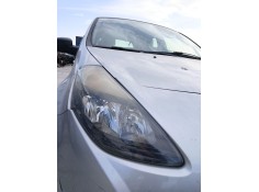 Recambio de faro derecho para renault clio iii (br0/1, cr0/1) 1.2 16v (br02, br0j, br11, cr02, cr0j, cr11) referencia OEM IAM   