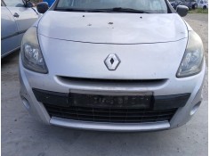 Recambio de paragolpes delantero para renault clio iii (br0/1, cr0/1) 1.2 16v (br02, br0j, br11, cr02, cr0j, cr11) referencia OE