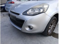 Recambio de paragolpes delantero para renault clio iii (br0/1, cr0/1) 1.2 16v (br02, br0j, br11, cr02, cr0j, cr11) referencia OE 2
