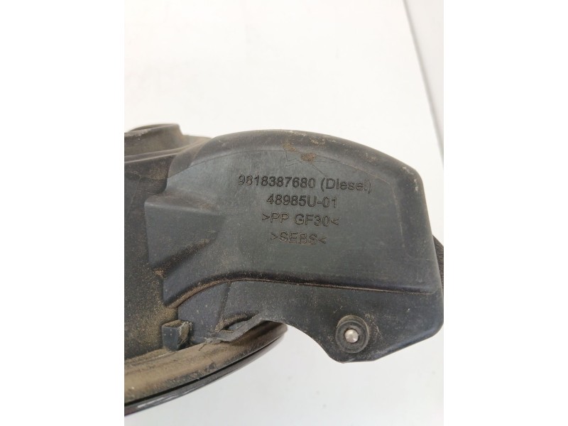 Recambio de tapa exterior combustible para peugeot 2008 i (cu_) 1.2 vti referencia OEM IAM 9818387680  
							