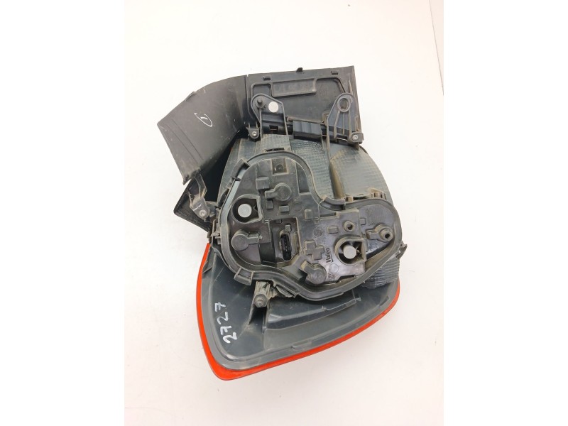 Recambio de piloto trasero derecho para bmw 1 (f20) 116 d referencia OEM IAM   
							