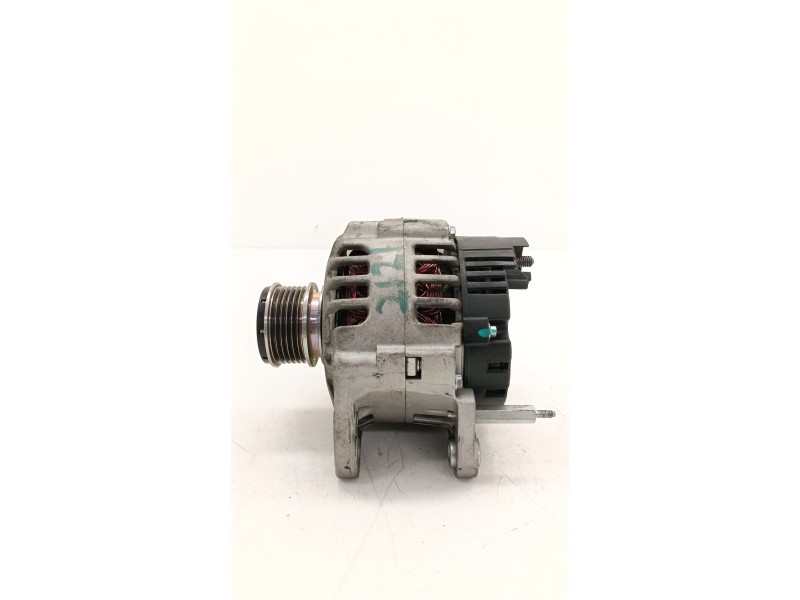 Recambio de alternador para seat ibiza iii (6l1) 1.9 sdi referencia OEM IAM 215720.1  