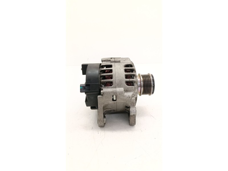 Recambio de alternador para seat ibiza iii (6l1) 1.9 sdi referencia OEM IAM 215720.1  