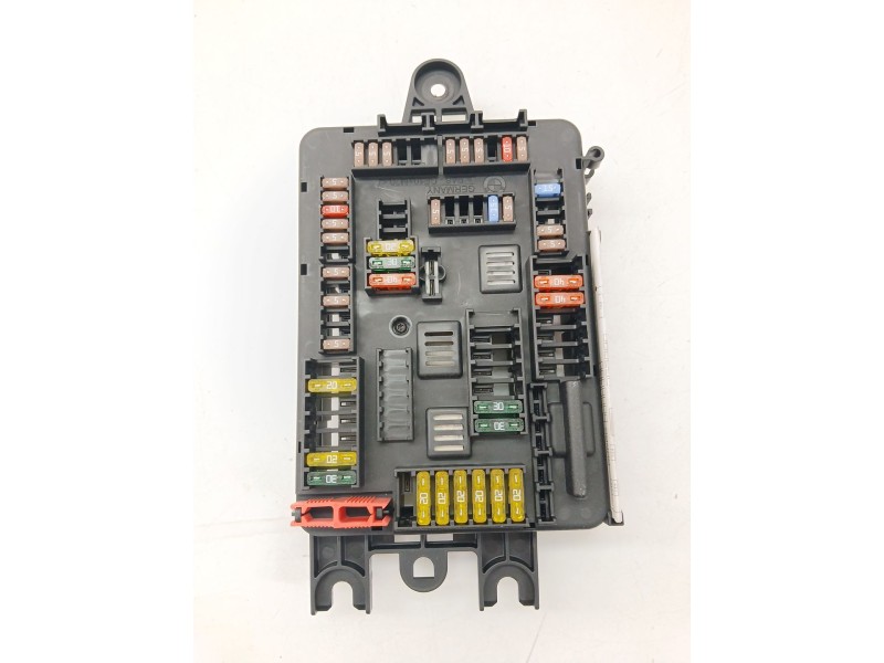 Recambio de caja reles / fusibles para bmw 1 (f20) 116 d referencia OEM IAM 926111102  