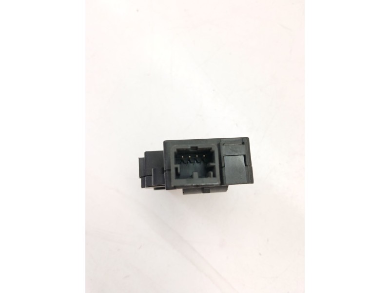 Recambio de motor apertura trampillas climatizador para bmw 1 (f20) 116 d referencia OEM IAM 929888G  
							
