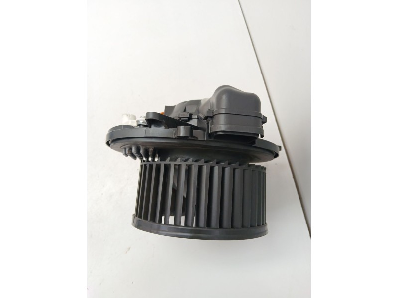 Recambio de motor calefaccion para bmw 1 (f20) 116 d referencia OEM IAM T1014415A  