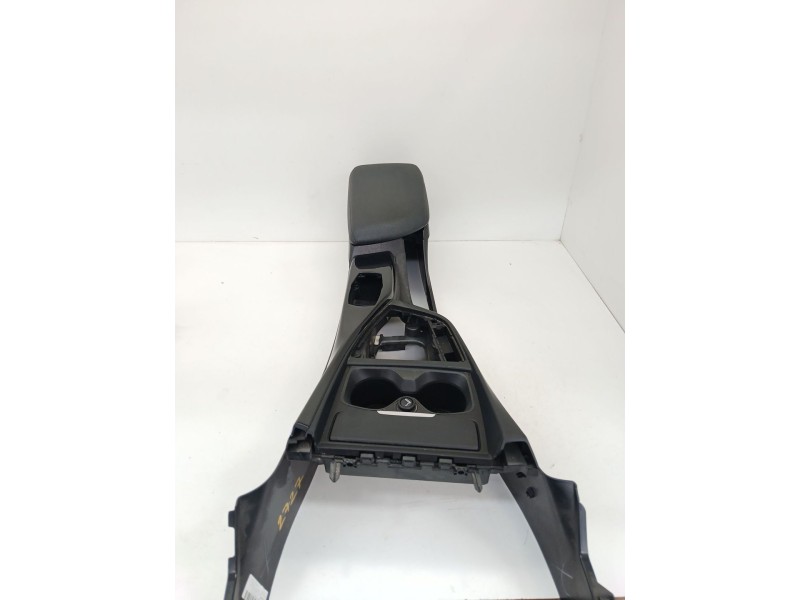 Recambio de apoyabrazos central para bmw 1 (f20) 116 d referencia OEM IAM   