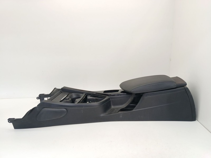 Recambio de apoyabrazos central para bmw 1 (f20) 116 d referencia OEM IAM   