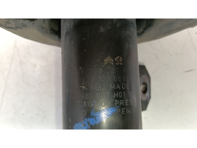 Recambio de amortiguador delantero derecho para peugeot 2008 i (cu_) 1.2 vti referencia OEM IAM 9820325780  
							