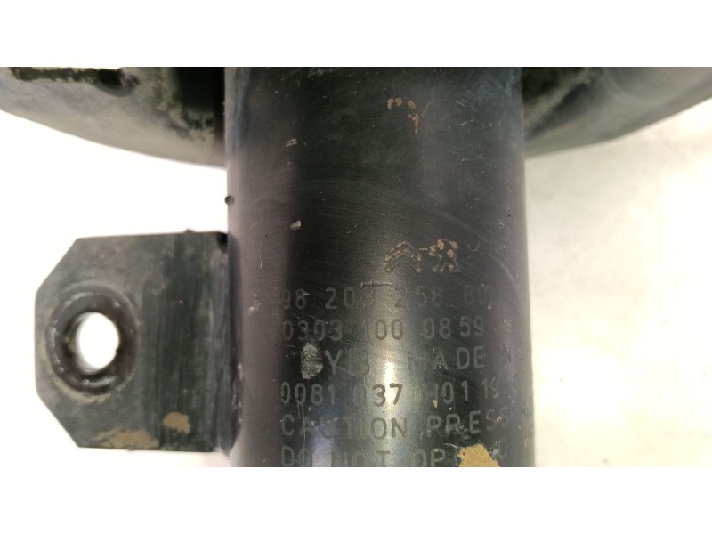 Recambio de amortiguador delantero izquierdo para peugeot 2008 i (cu_) 1.2 vti referencia OEM IAM 9820325880  