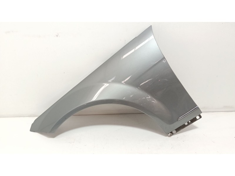 Recambio de aleta delantera izquierda para mercedes-benz clase c (w204) c 180 cdi (204.000) referencia OEM IAM   