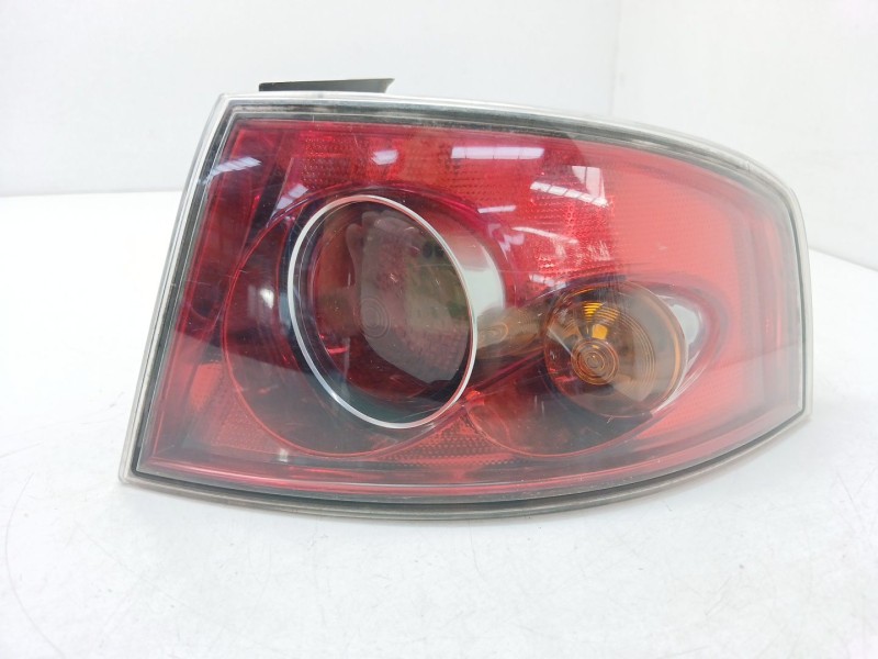 Recambio de piloto trasero derecho para seat ibiza iii (6l1) 1.4 16v referencia OEM IAM 6L6945096A  