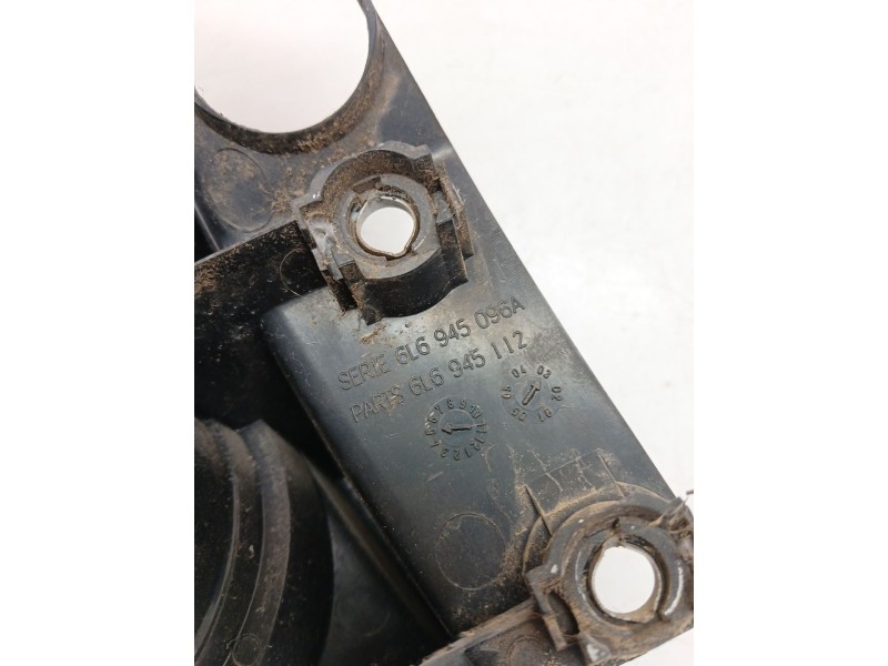 Recambio de piloto trasero derecho para seat ibiza iii (6l1) 1.4 16v referencia OEM IAM 6L6945096A  