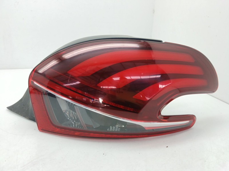 Recambio de piloto trasero derecho para peugeot 208 i (ca_, cc_) 1.2 puretech 82 referencia OEM IAM 9825601180  
