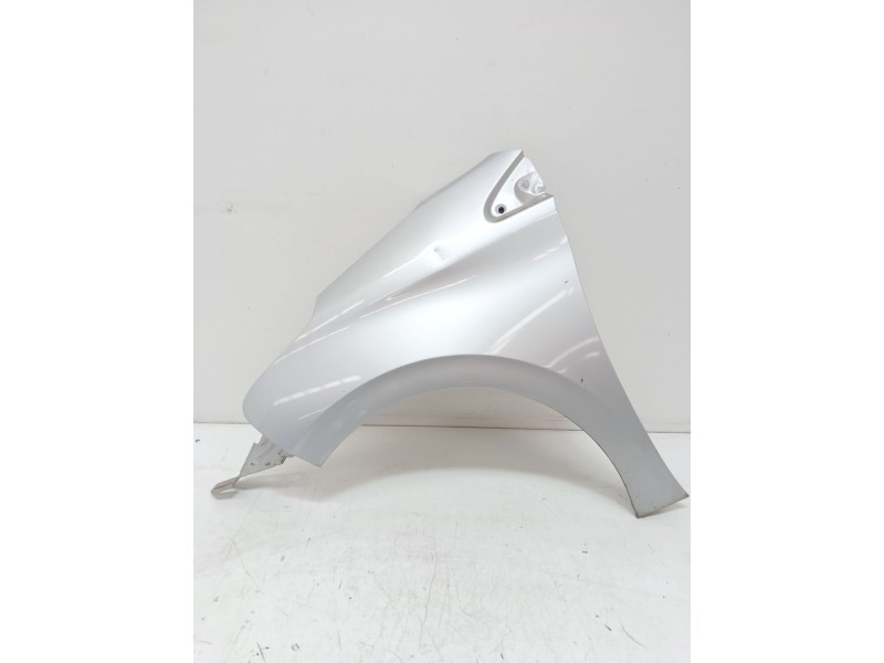 Recambio de aleta delantera izquierda para peugeot 208 i (ca_, cc_) 1.2 puretech 82 referencia OEM IAM   