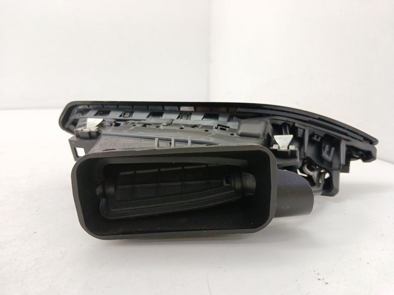 Recambio de rejilla aireadora para peugeot 208 i (ca_, cc_) 1.2 puretech 82 referencia OEM IAM 9673131677  
