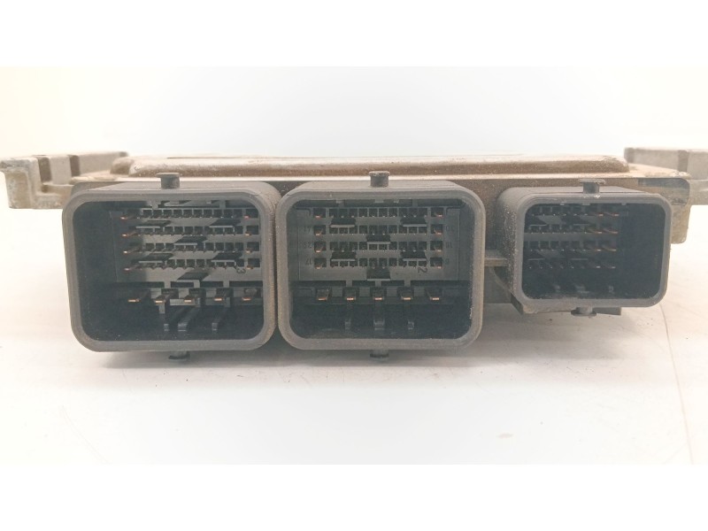 Recambio de centralita motor uce para peugeot 207/207+ (wa_, wc_) 1.4 16v referencia OEM IAM 9666235880  
							