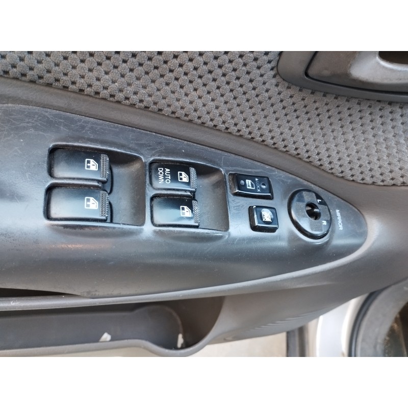 Recambio de mando elevalunas delantero izquierdo para hyundai tucson (jm) 2.0 cat referencia OEM IAM   