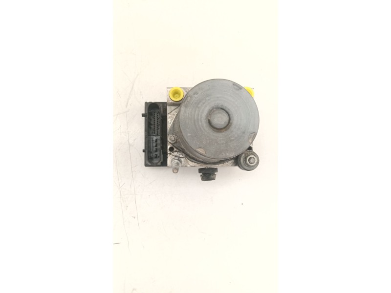 Recambio de abs para hyundai i30 1.6 crdi 90 cv referencia OEM IAM 589202L300  