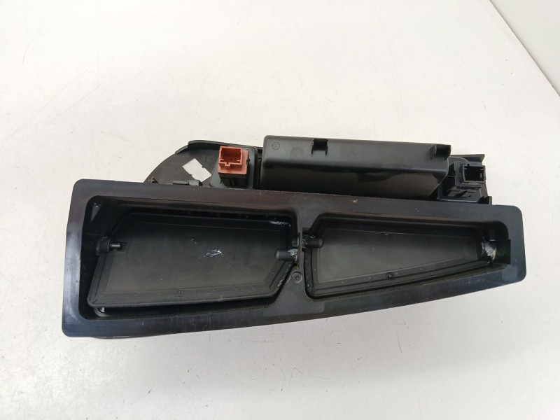 Recambio de rejilla aireadora para peugeot 5008 (0u_, 0e_) 1.6 16v referencia OEM IAM 9686527977  
							