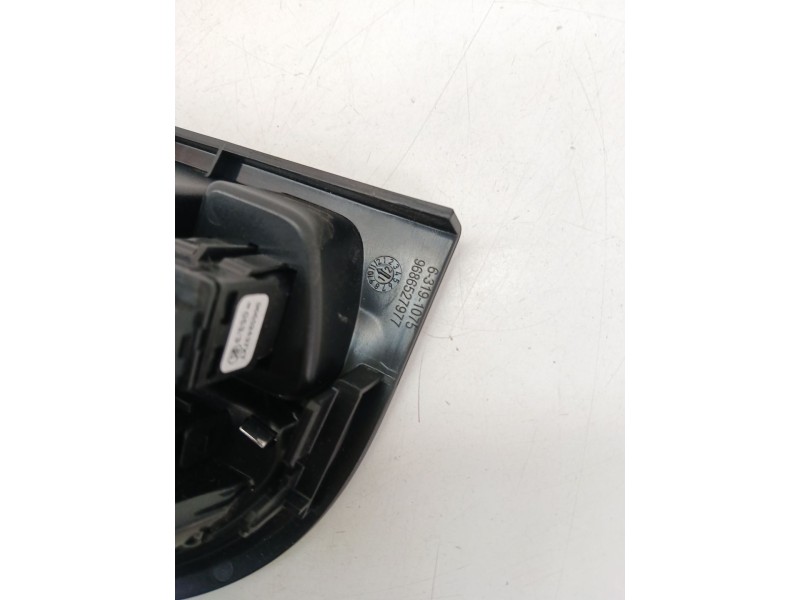 Recambio de rejilla aireadora para peugeot 5008 (0u_, 0e_) 1.6 16v referencia OEM IAM 9686527977  
							
