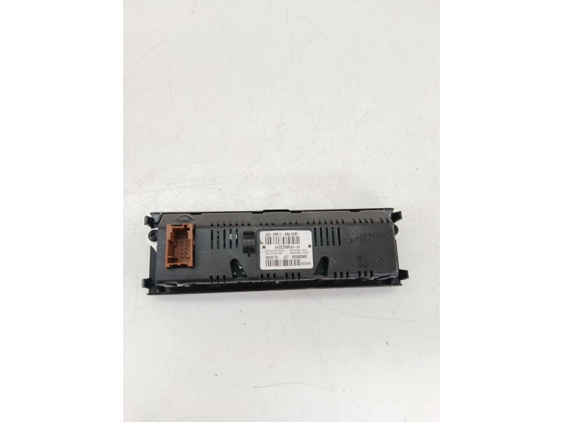 Recambio de pantalla multifuncion para peugeot 5008 (0u_, 0e_) 1.6 16v referencia OEM IAM 9803399680  