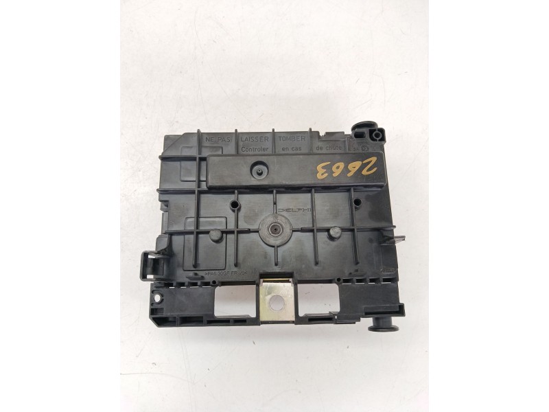 Recambio de caja reles / fusibles para peugeot 5008 (0u_, 0e_) 1.6 16v referencia OEM IAM 9675877980  