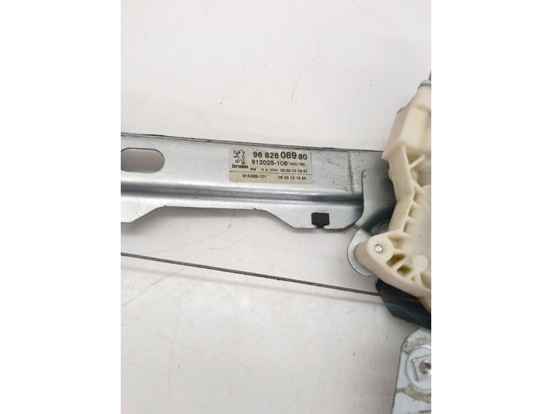 Recambio de elevalunas delantero izquierdo para peugeot 5008 (0u_, 0e_) 1.6 16v referencia OEM IAM 9682808980  
							